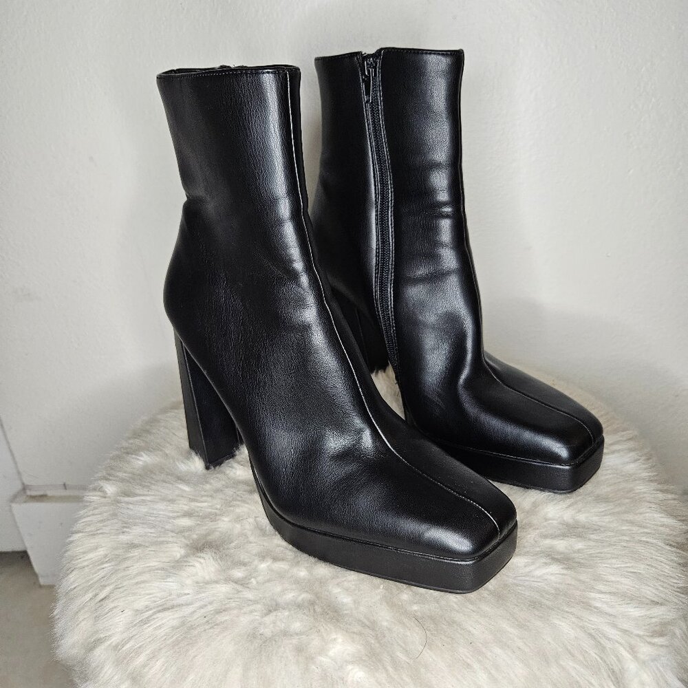 Steve Madden Black Leather Platform Ankle Boots